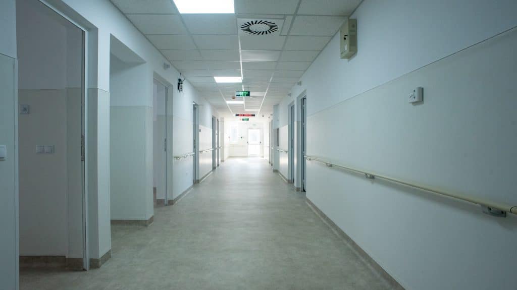 Covor PVC, tapet PVC, mana curenta, Clinica medicală „Sfântul Nicolae”, Botoșani