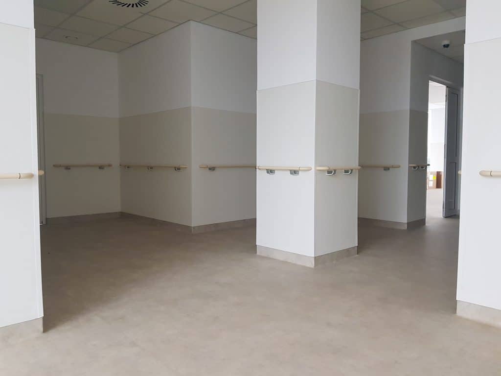 Covor PVC, tapet PVC, mana curenta, Clinica medicală „Sfântul Nicolae”, Botoșani