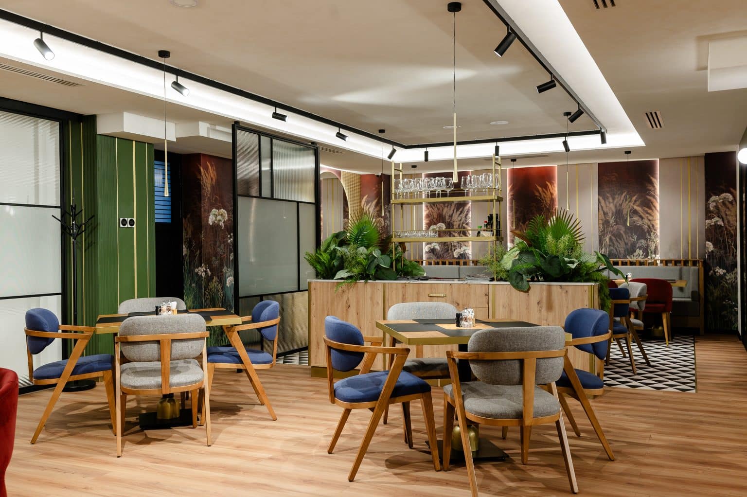 Design All Shapes restaurant