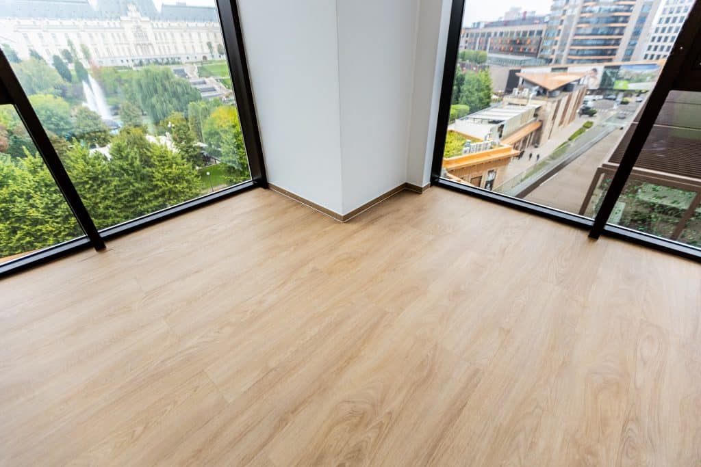 montaj pardoseală LVT living Iași
